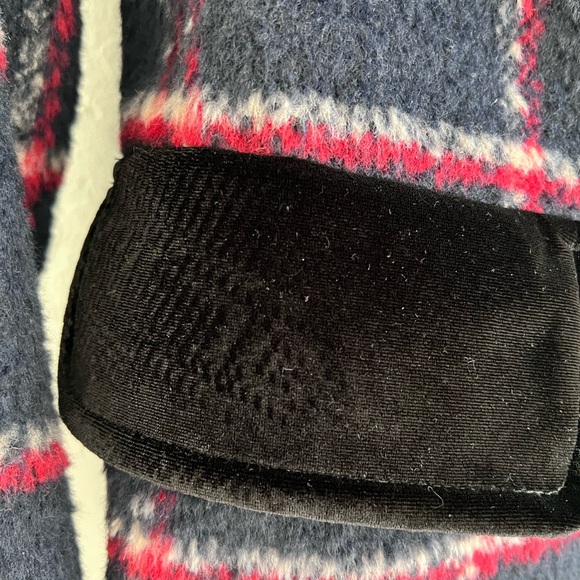 BCBGeneration Navy Plaid Velvet Trim Warm Winter Coat size Small - Picture 7 of 12
